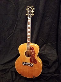 Gibson J200